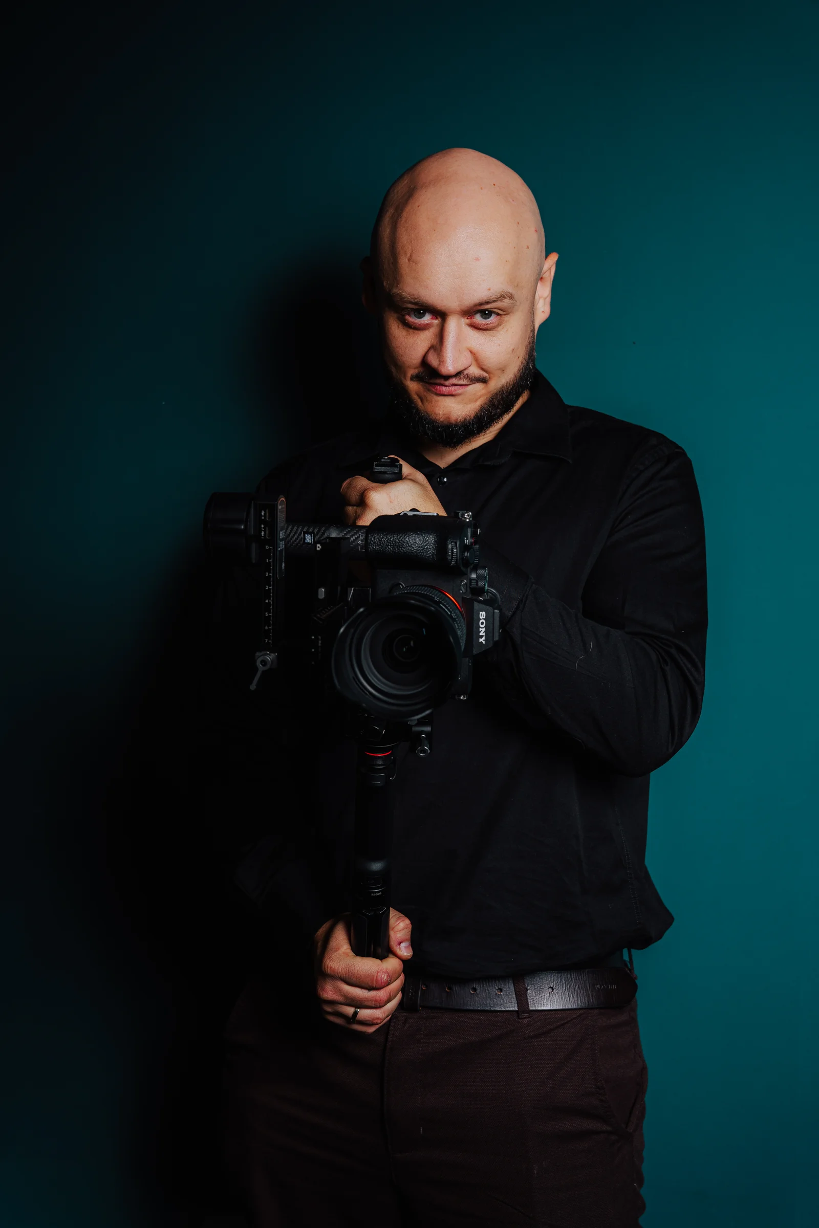 Kacper z kamerą podczas pracy